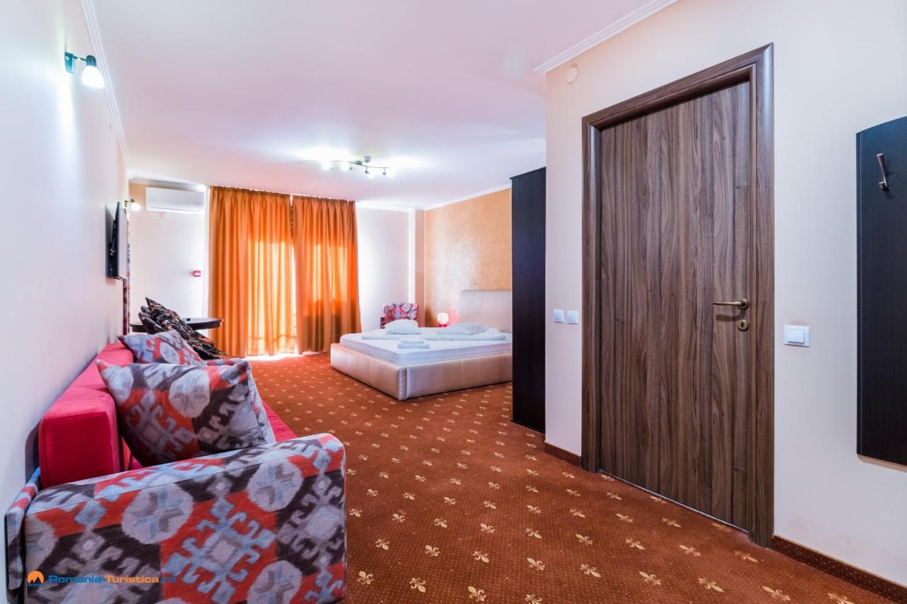 Hotel Monte Carlo Reghin Extérieur photo